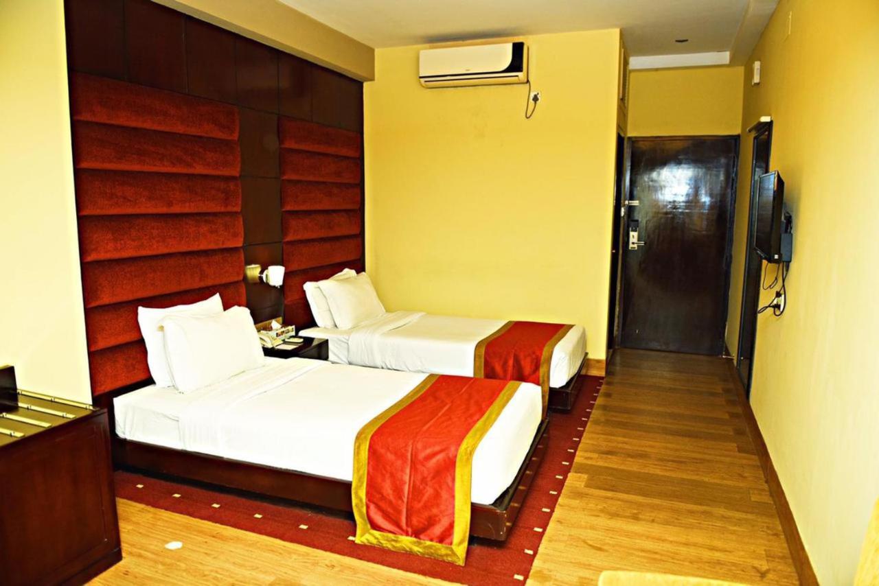 West Park Inn Dacca Exterior foto