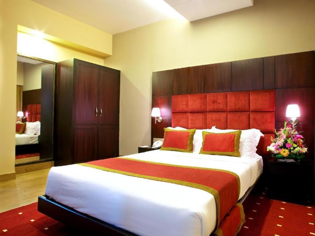 West Park Inn Dacca Exterior foto